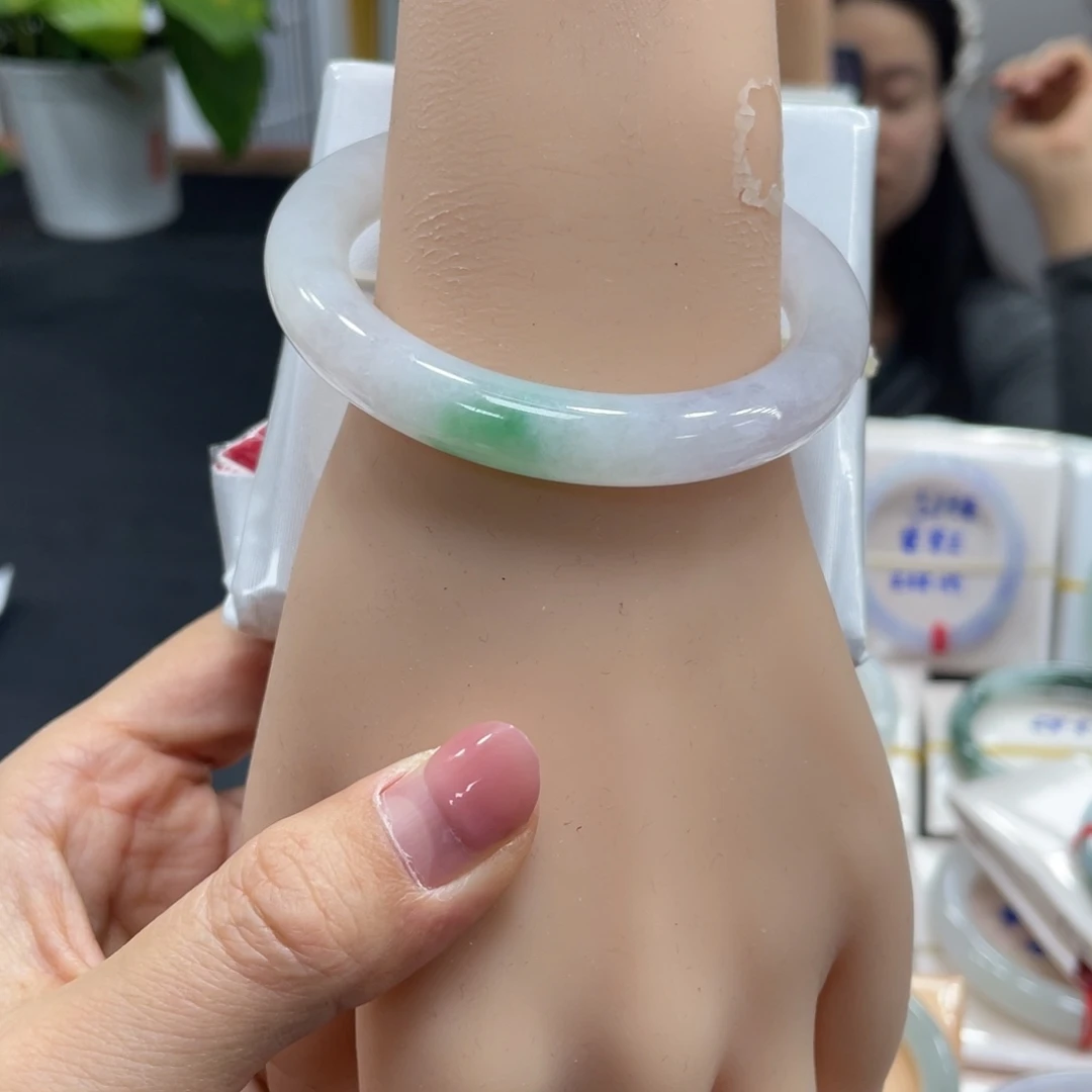 翡翠未镶嵌手镯翡翠