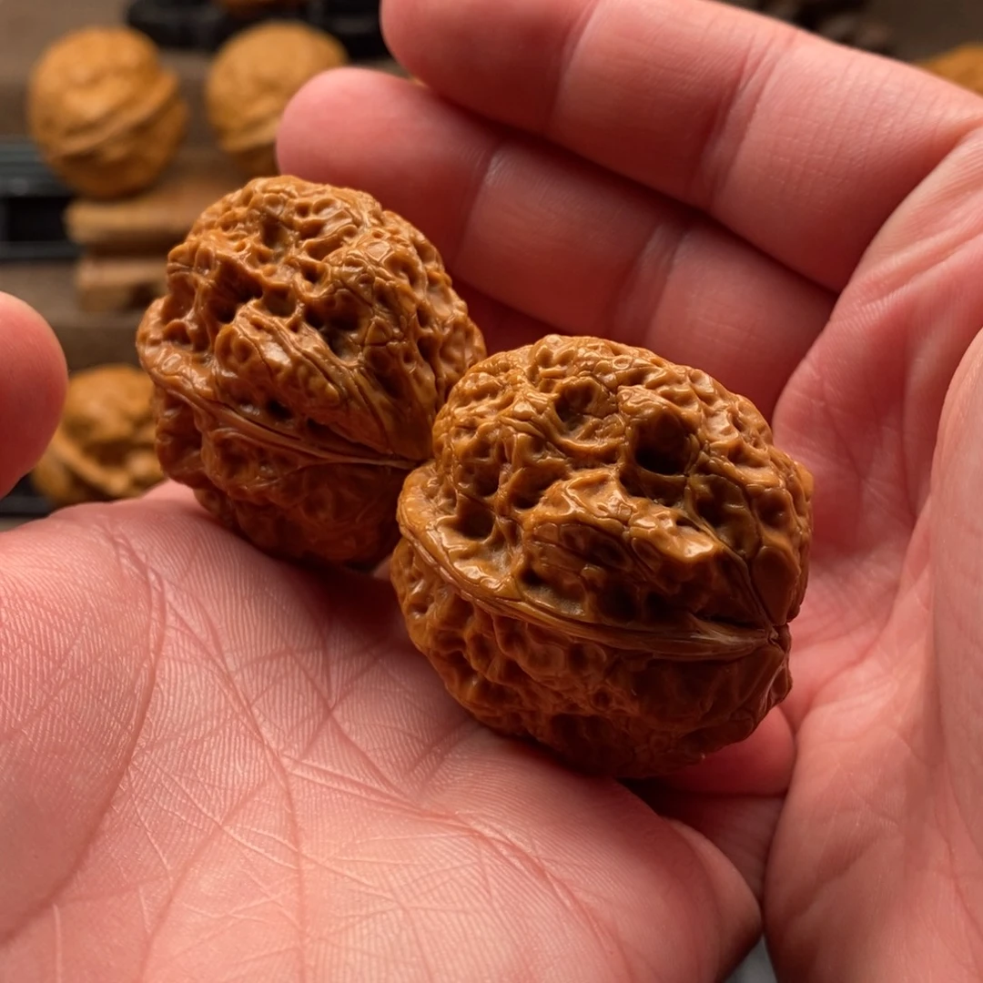 把件文玩核桃铁核桃