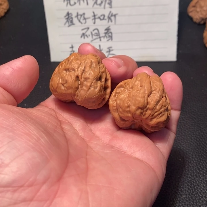 文玩核桃吊坠燕***飞00000046