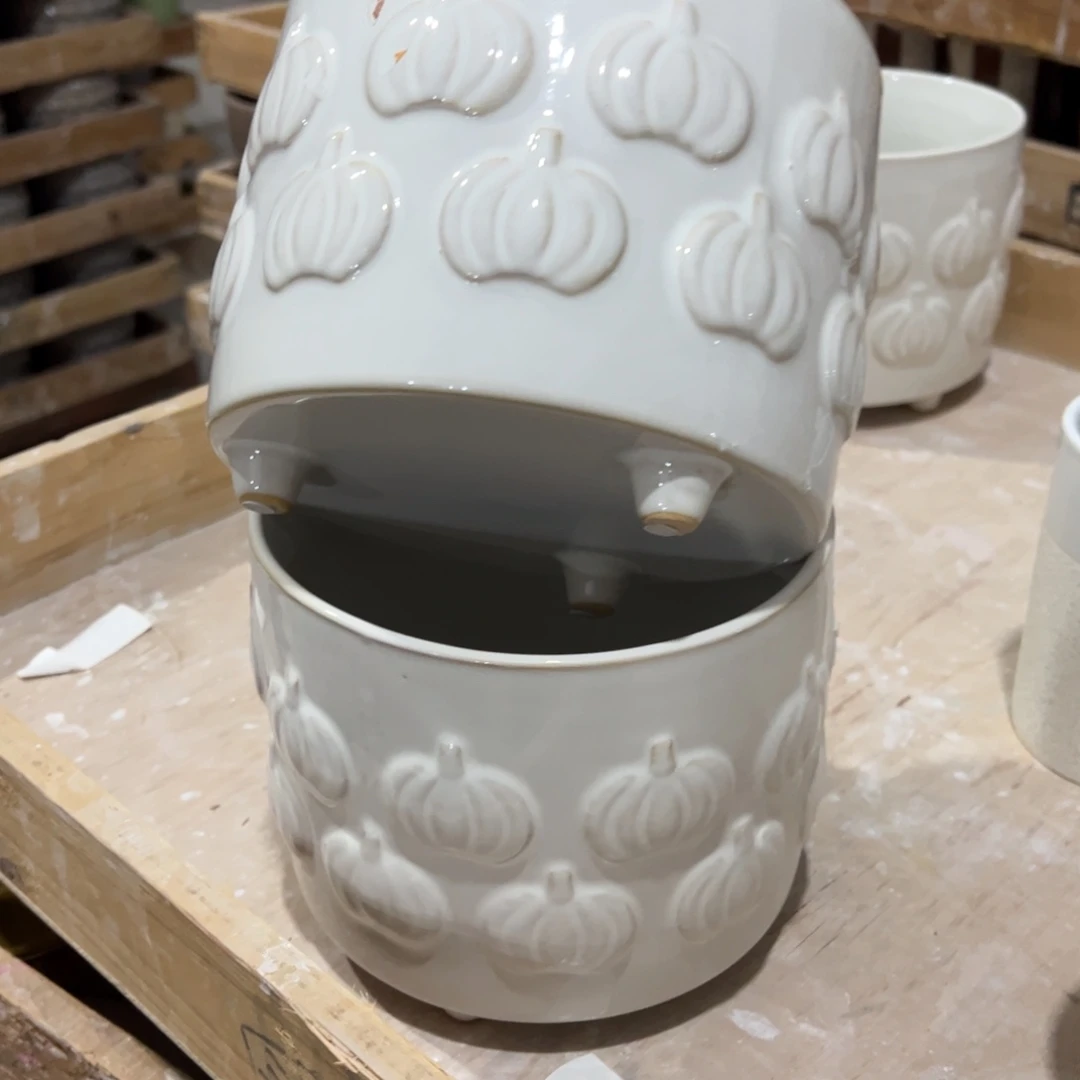 有孔陶瓷花盆，满10米包邮发货
