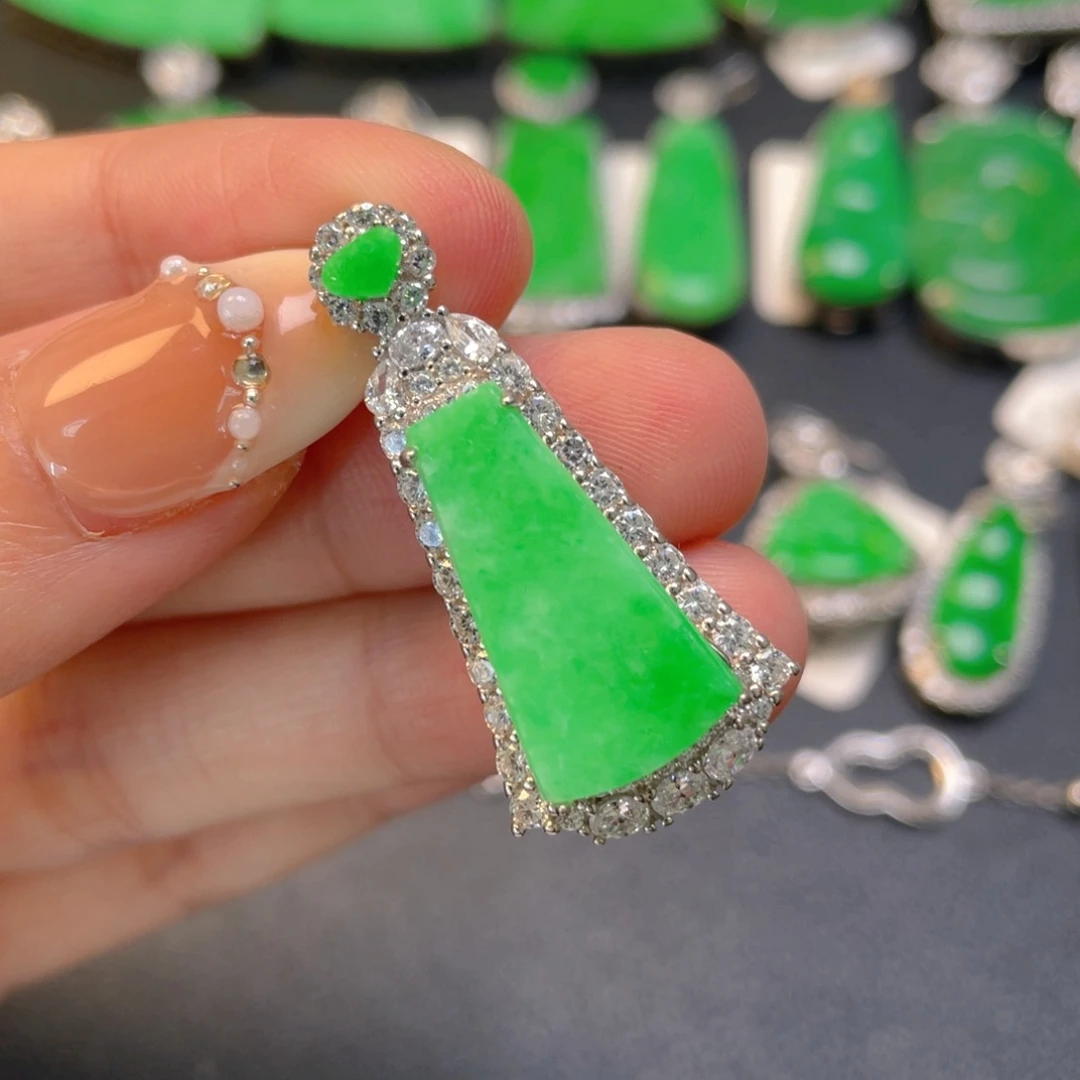 翡翠银S925镶嵌颈饰