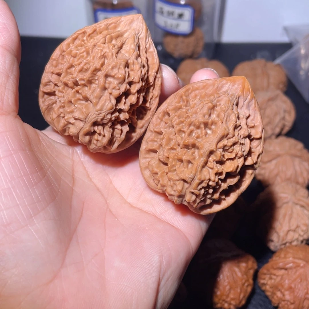 吊坠桃核42尺官帽，