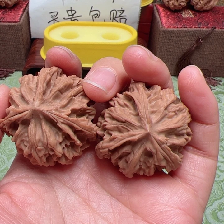文玩核桃吊坠三棱文玩核桃手把件