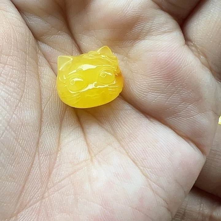 琥珀未镶嵌珠宝奇石小猫