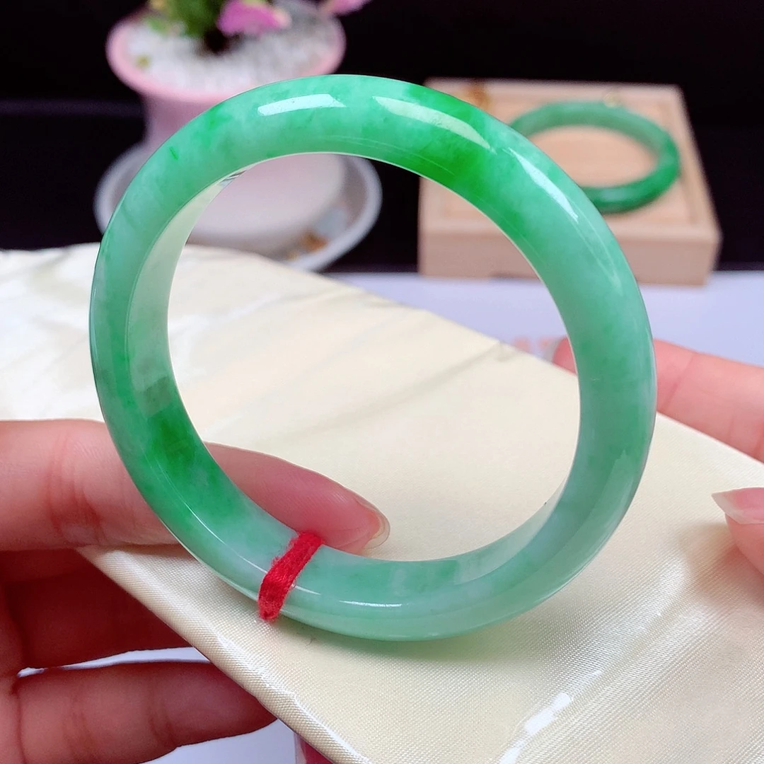 翡翠未镶嵌手镯1715