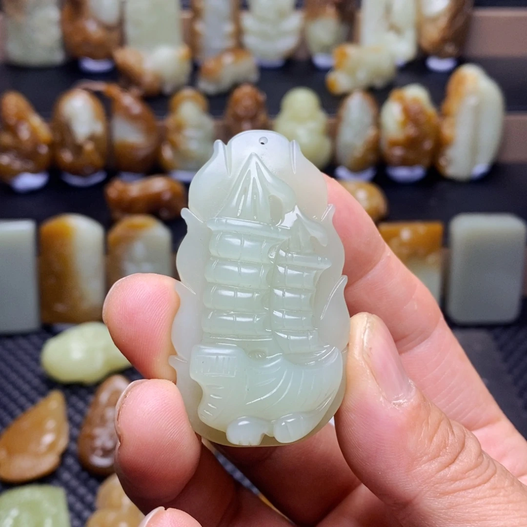 和田玉未镶嵌吊坠(不含链)