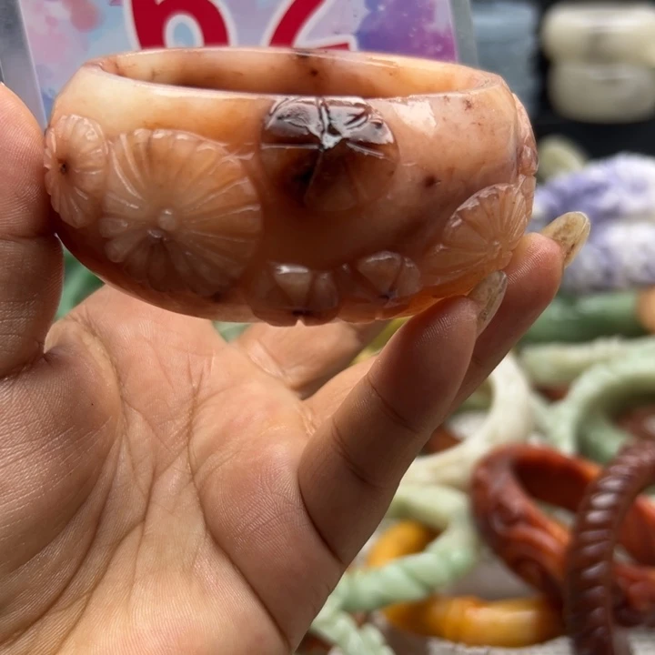 石英岩玉手镯未镶嵌