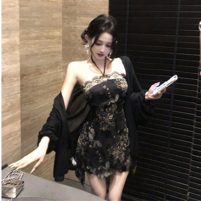 新中式国风碎花吊带连衣裙女秋冬纯欲性感包臀裙内搭挂脖抹胸裙子