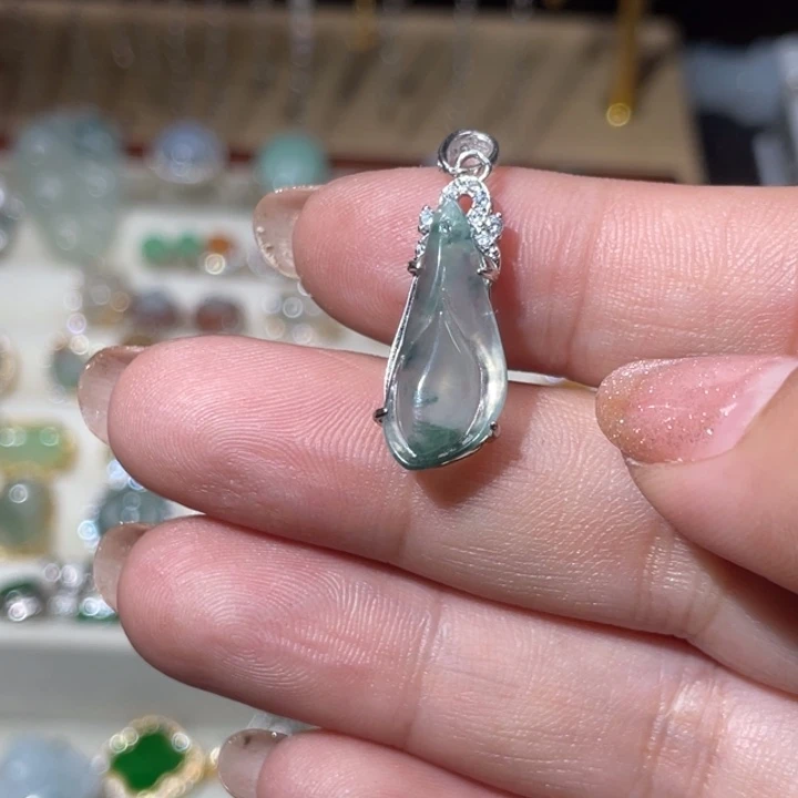 翡翠银S925镶嵌颈饰