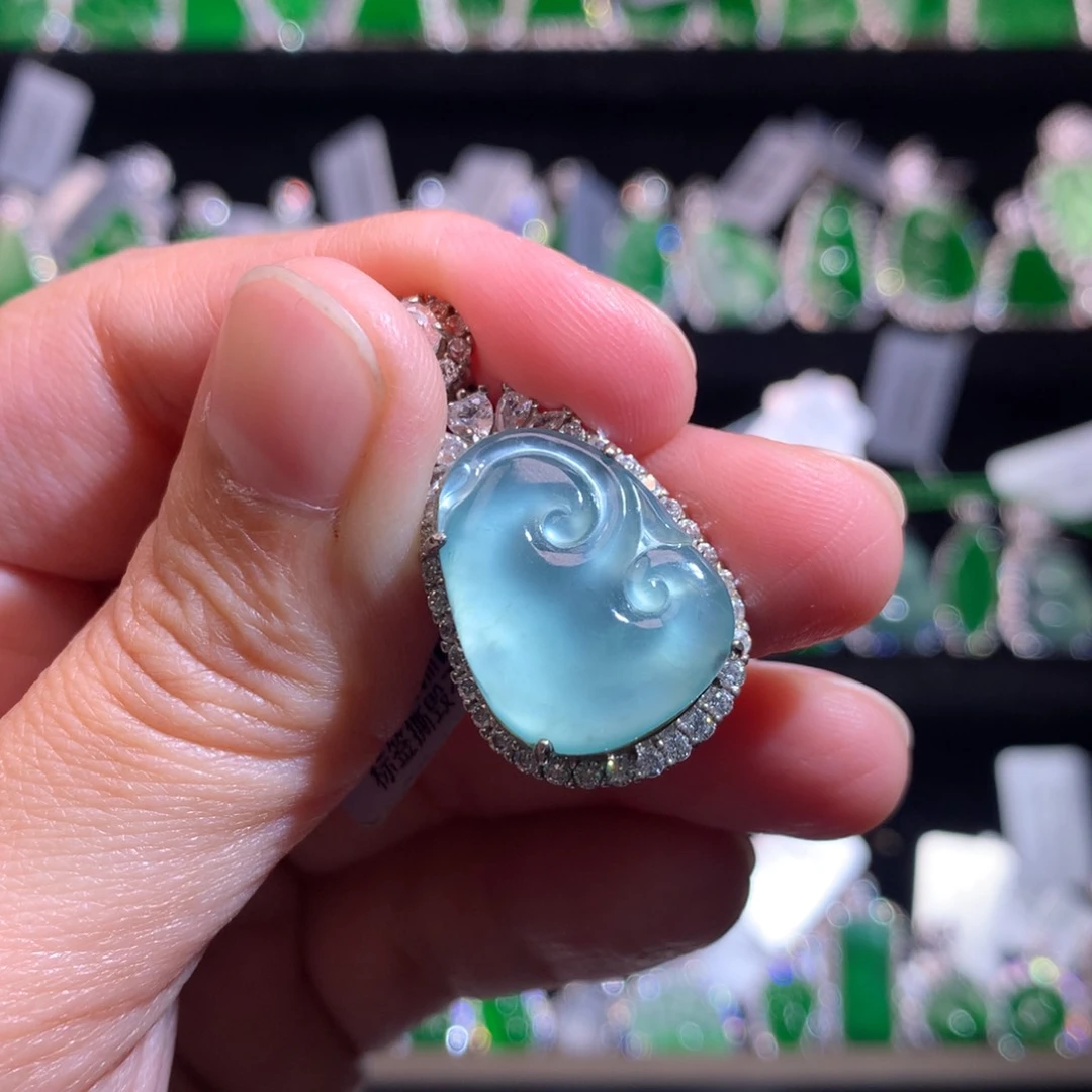 【闪购商品】颈饰银S925镶嵌翡翠