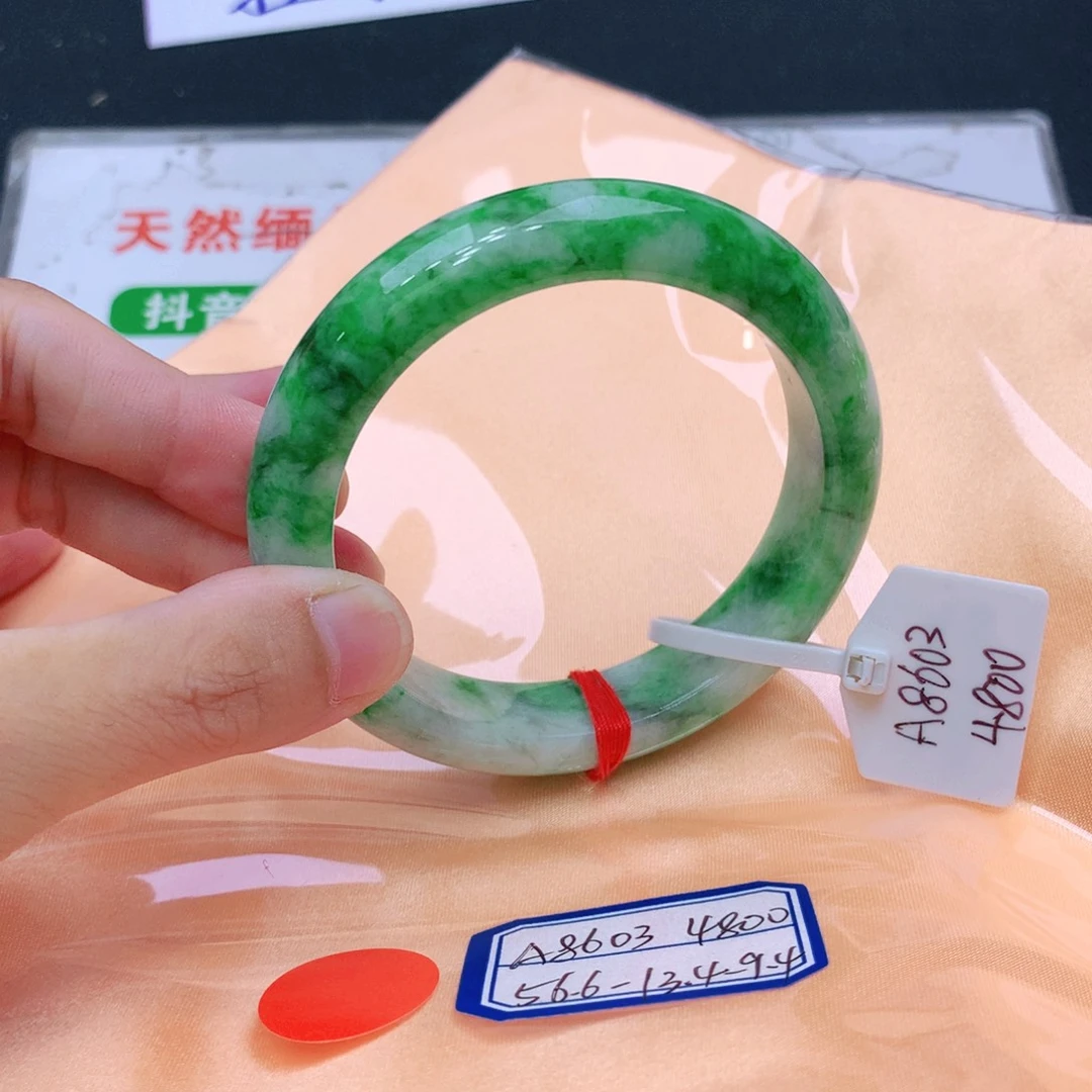 未镶嵌手镯翡翠翡翠