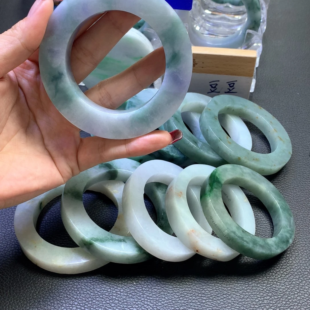 定制翡翠翡翠未镶嵌碧*春
