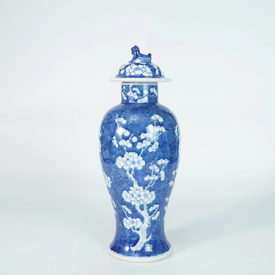 LABCZY251222010【十竹斋】清光绪青花留白冰梅将军罐