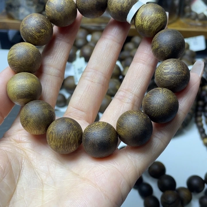 夏***波手串沉香棋楠沉香16单圈