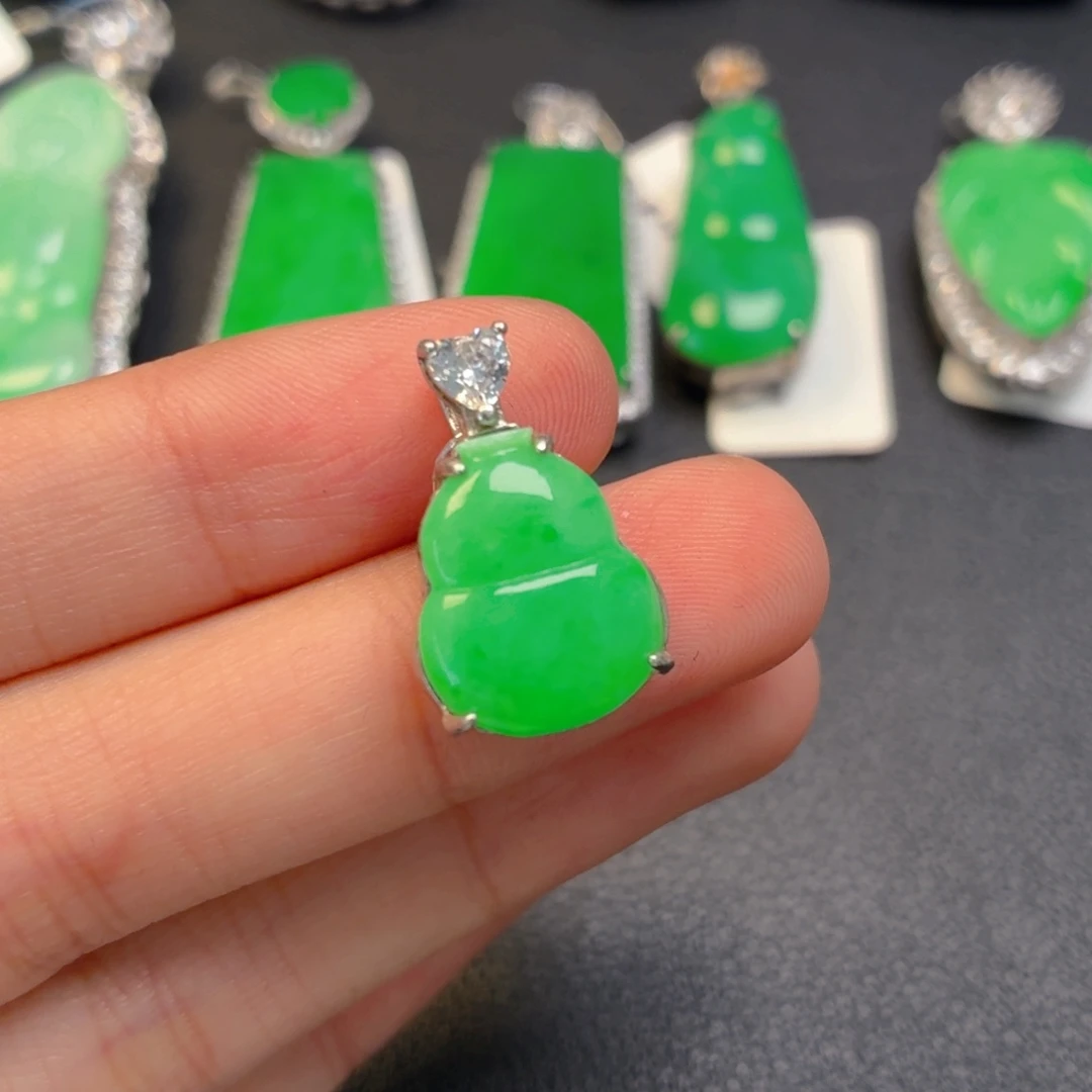 翡翠银S925镶嵌颈饰