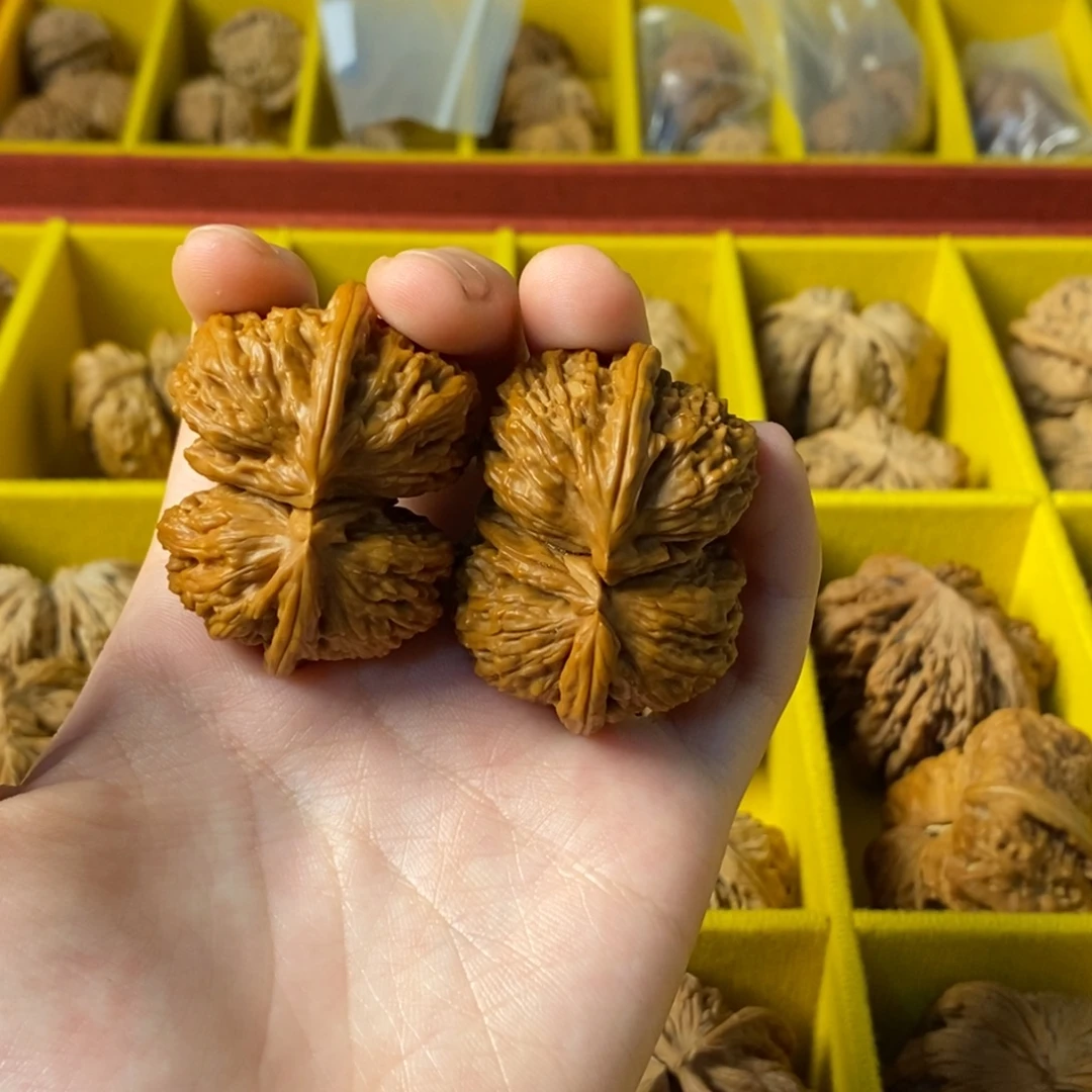 吊坠文玩核桃白狮子球连