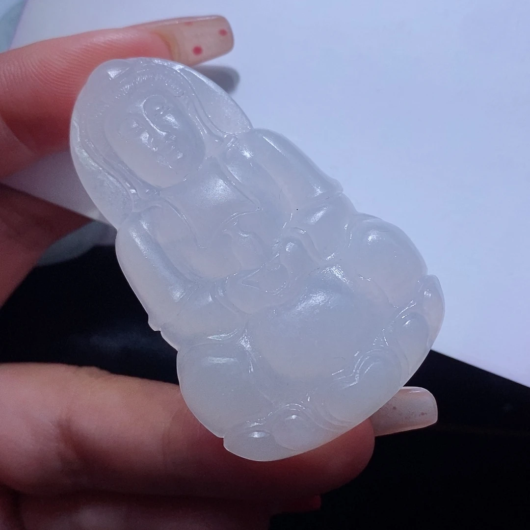 定制翡翠未镶嵌林*?翡翠