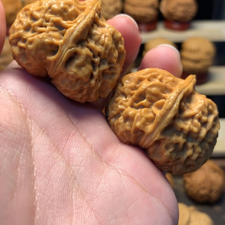 文玩核桃把件42铁南疆