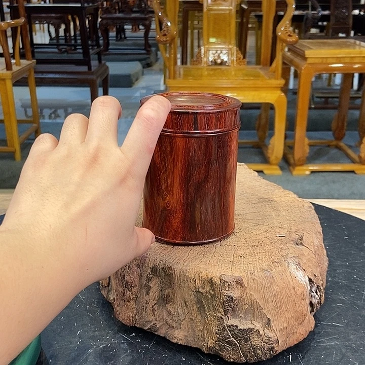 勇***者紫檀木类端景台私募