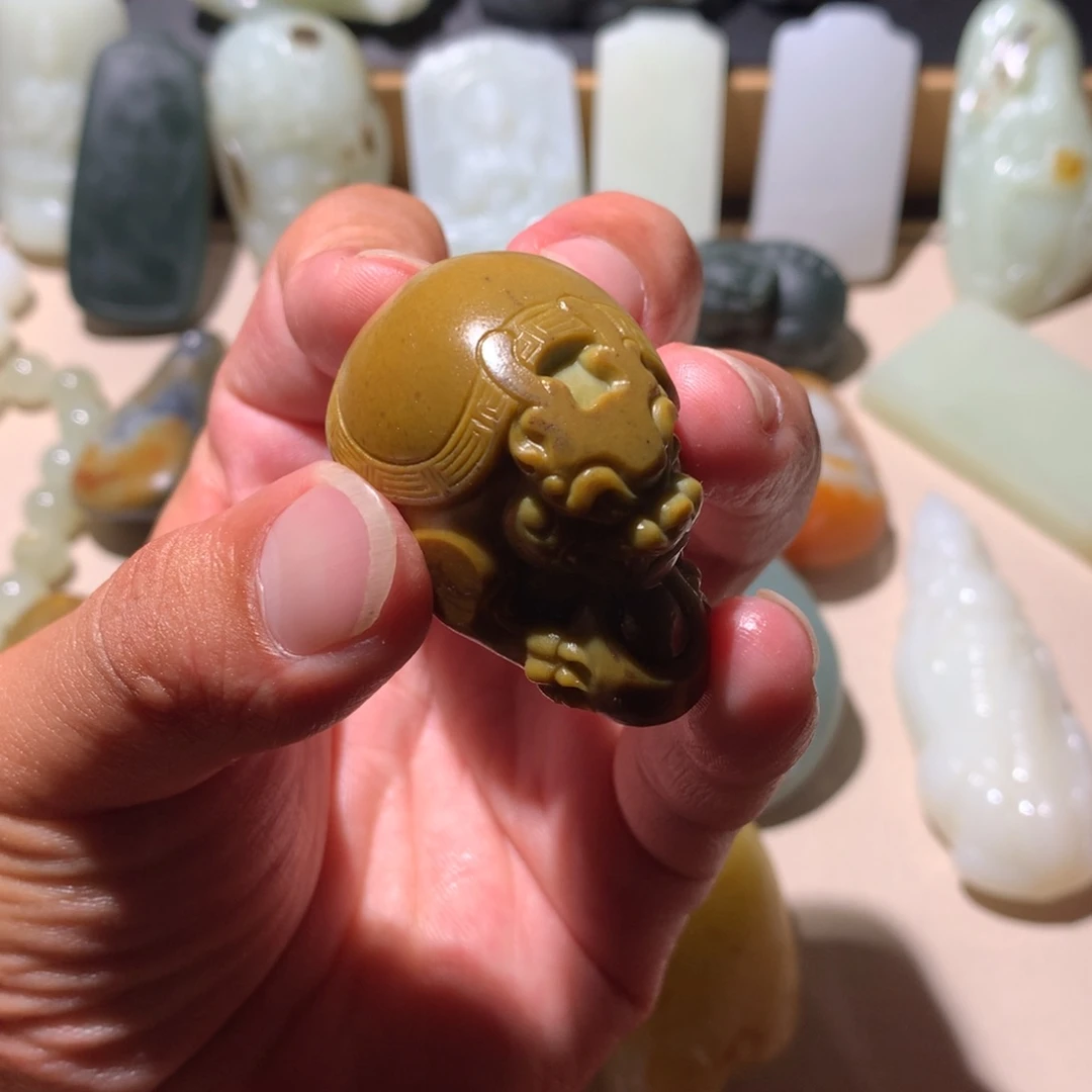 愿***生和田玉（糖玉）未镶嵌挂件