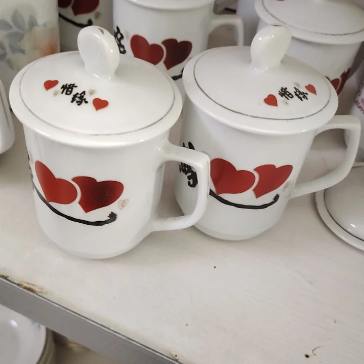 摆件陶瓷盘子碗啥都有