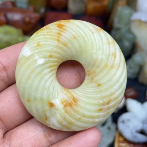 蛇纹石玉未镶嵌颈饰29