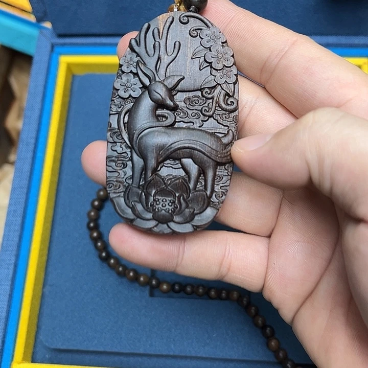 大叶紫檀（黑酸枝木类）