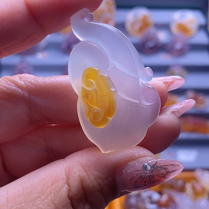 玛瑙/玉髓颈饰未镶嵌