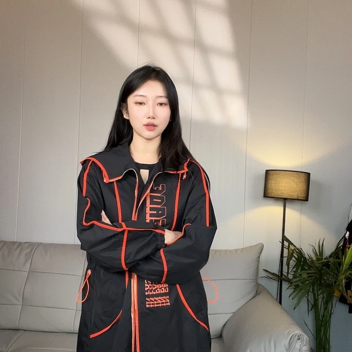 风衣去拍路车qupai