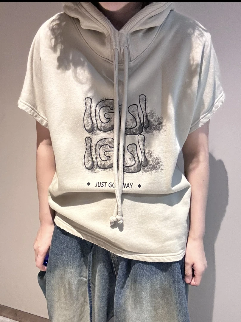 韩版连帽字母T恤