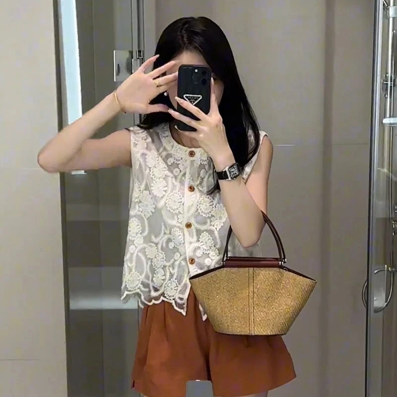 欧货高级感蕾丝无袖衬衫女2025夏季新款双层内衬A字无袖娃娃衫潮