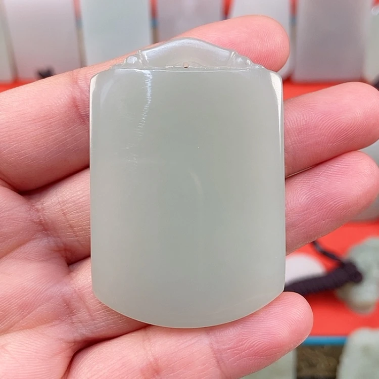 【闪购商品】颈饰未镶嵌和田玉