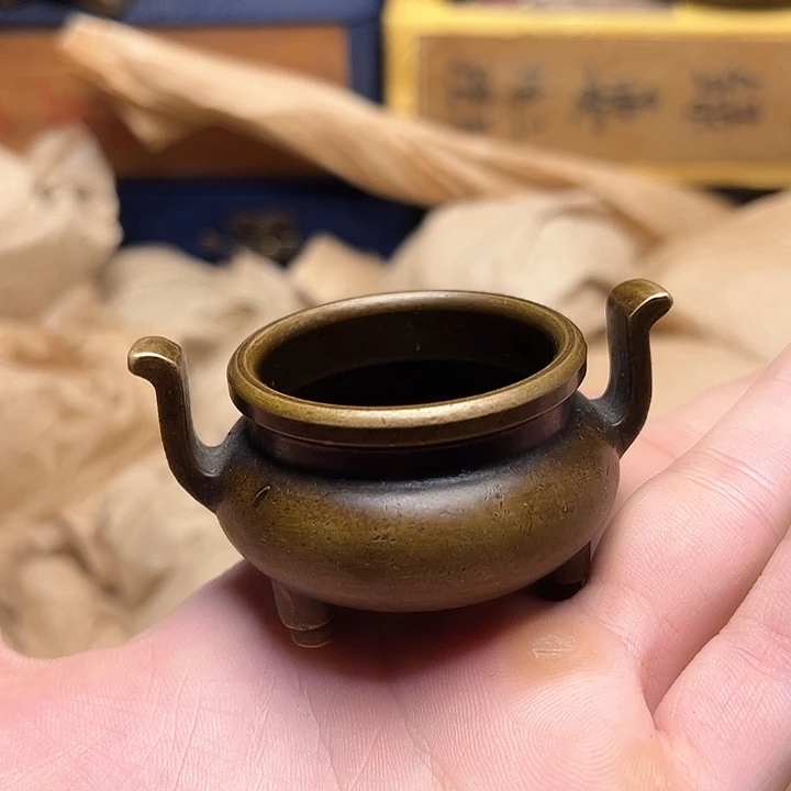 文玩铜器做工精良