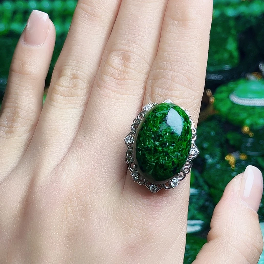 颈饰银S925镶嵌翡翠多样性