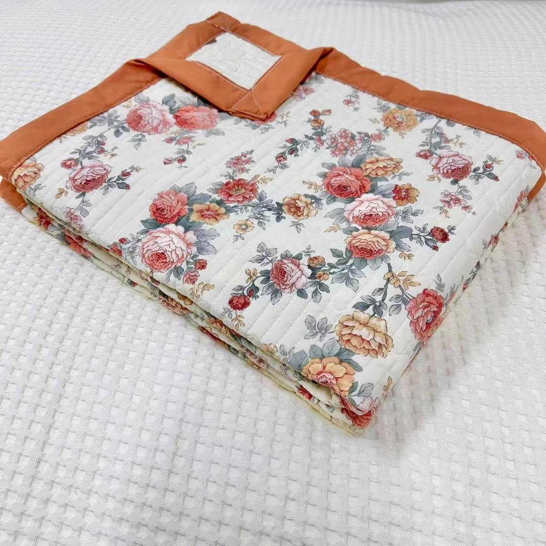 【微瑕】英伦玫瑰-白底水洗棉绗缝双人床盖2*2.3m
