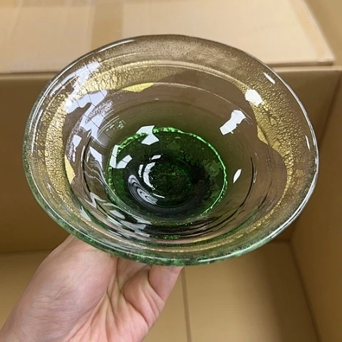 精品瓷器。