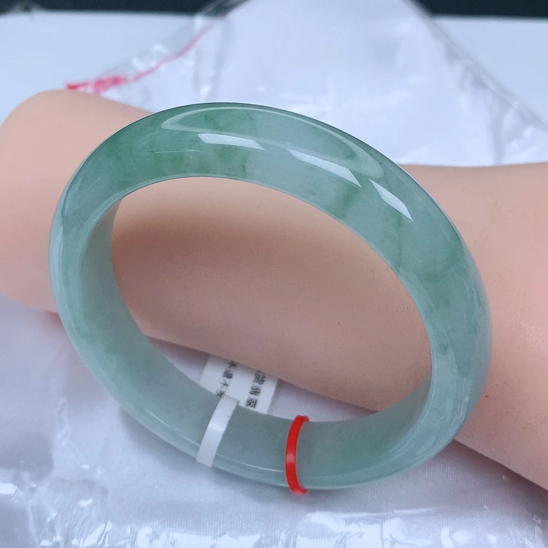 【闪购商品】翡翠手镯未镶嵌靖*，58