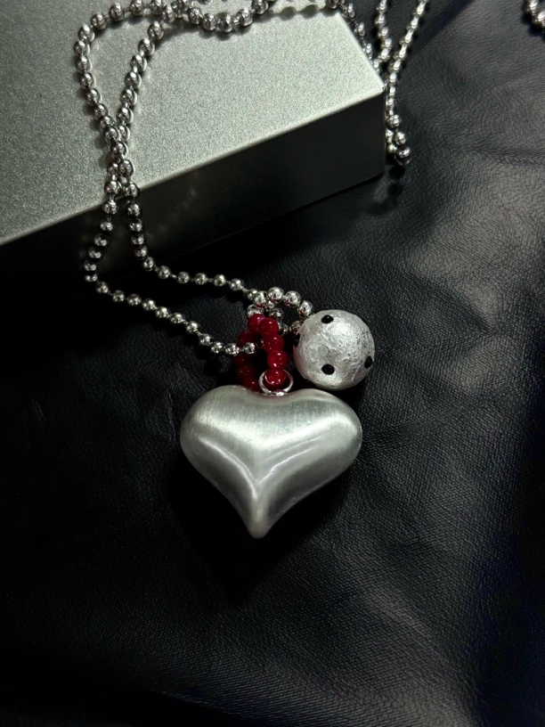 钛钢吊坠 拉丝波点爱心珍珠吊坠项链女韩ins风