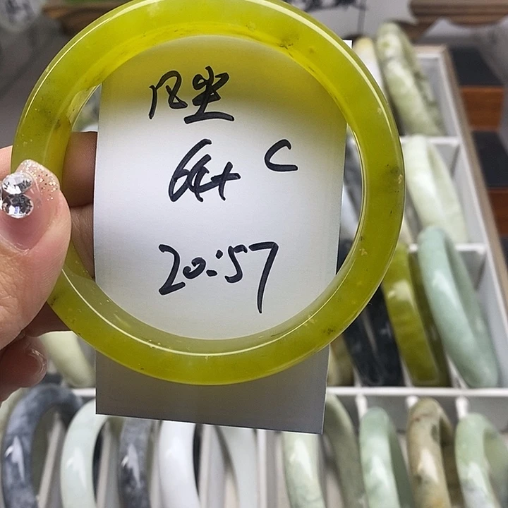 凡***尘蛇纹石玉未镶嵌手镯