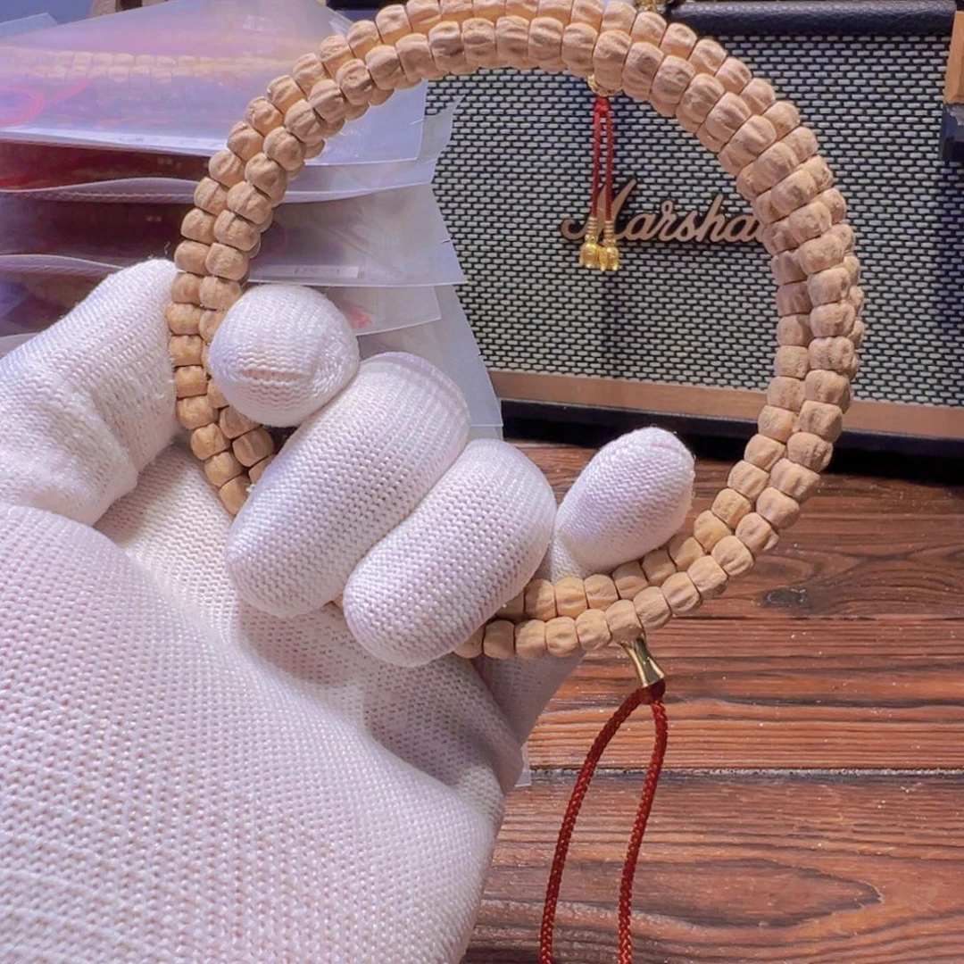 柏香籽/百香籽吊坠M****。