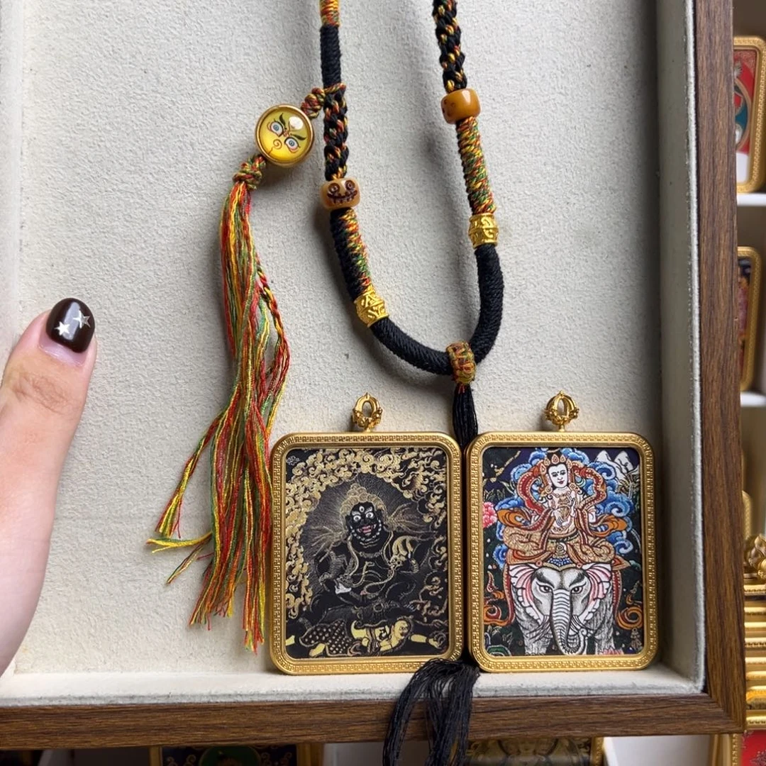 t***l吊坠双面定制黑老爷普贤