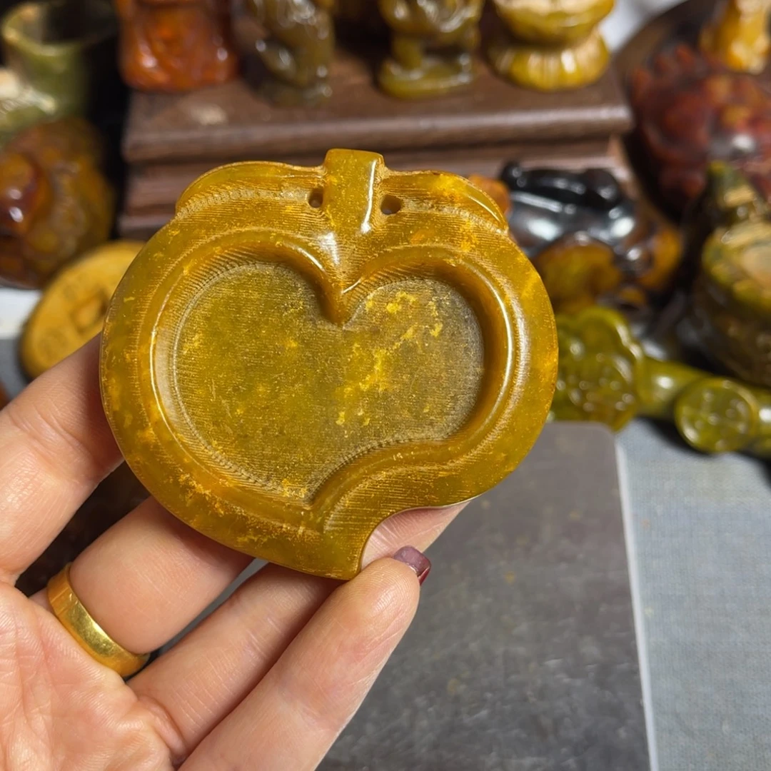 蛇纹石玉合金颈饰