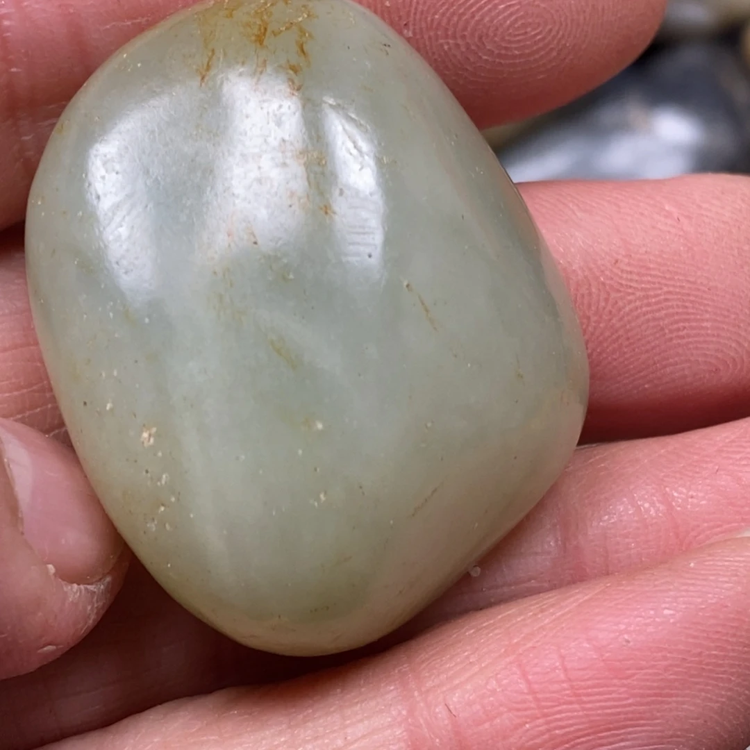 和田玉挂件足铂镶嵌