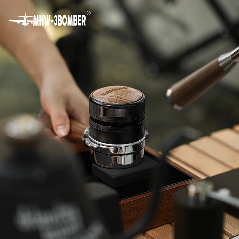 MHW-3BOMBER轰炸机飓风自重力布粉器 飓风底座58mm意式咖啡布粉器
