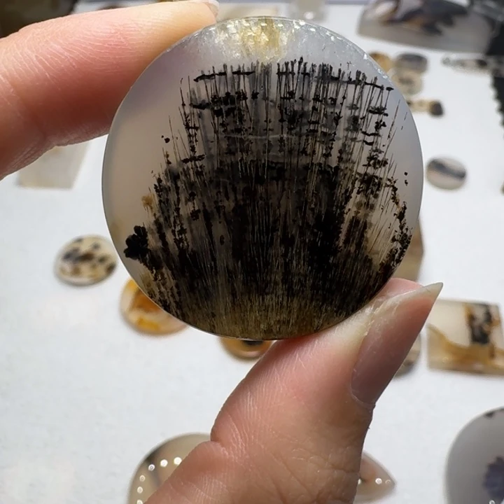 玛瑙/玉髓未镶嵌珠宝奇石