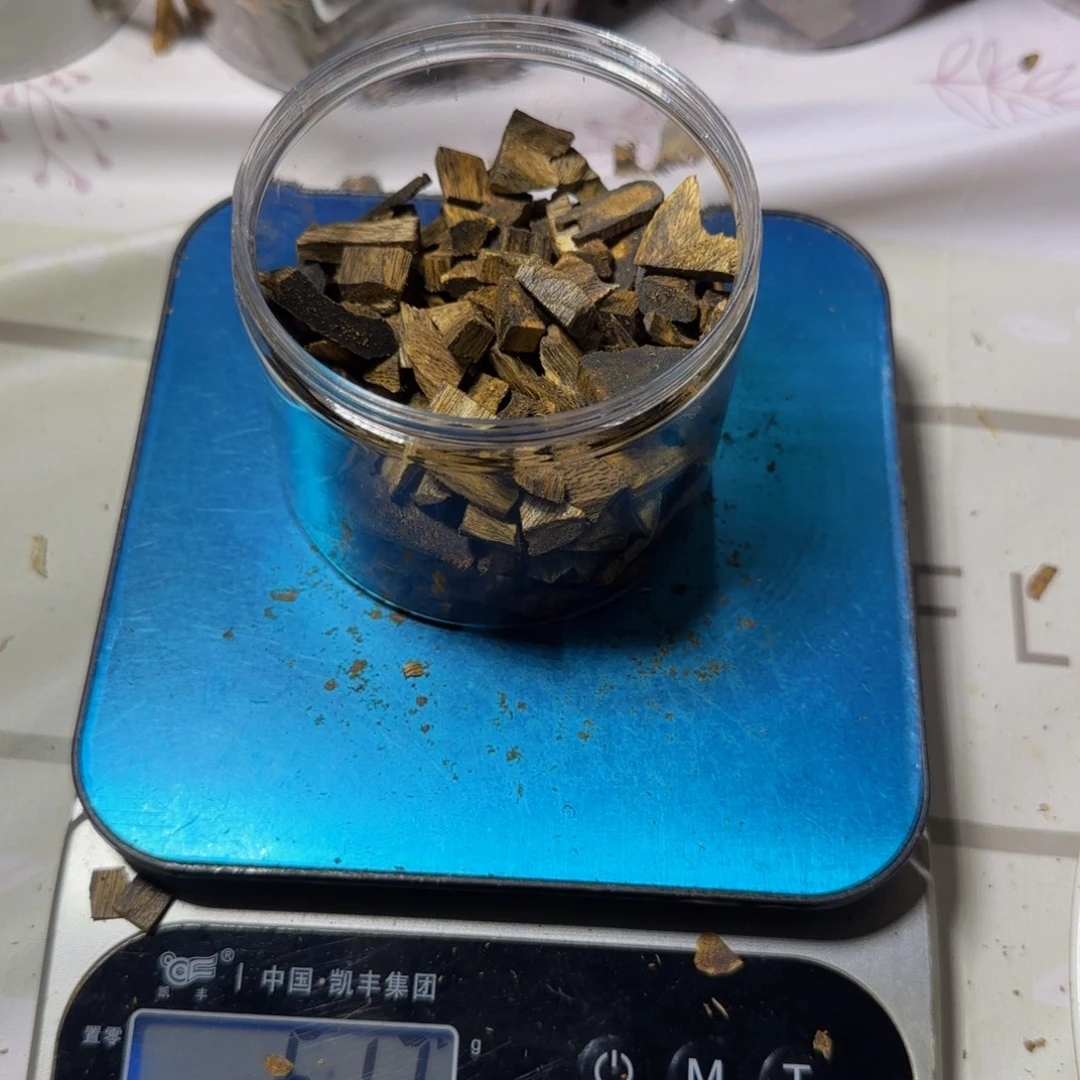 沉香沉香碎屑白奇51克