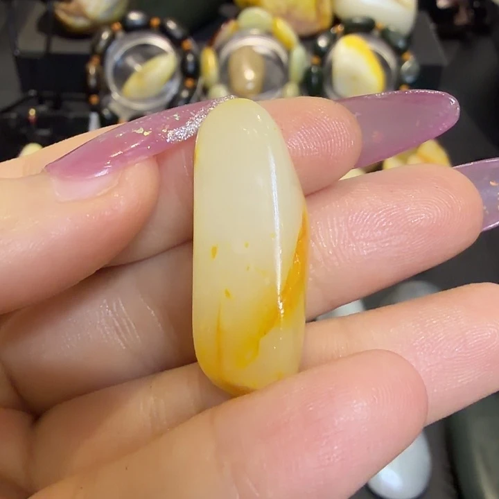 和田玉（糖玉）未镶嵌挂件1