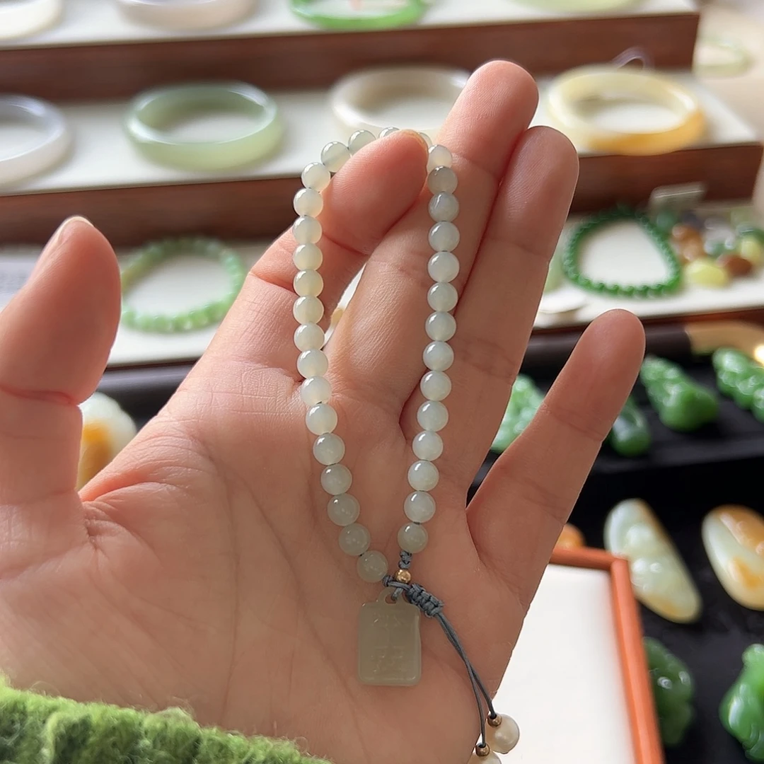 毛***兰和田玉未镶嵌手链