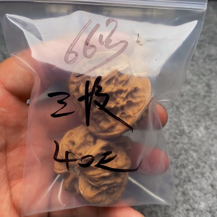 美***5文玩核桃吊坠三棱