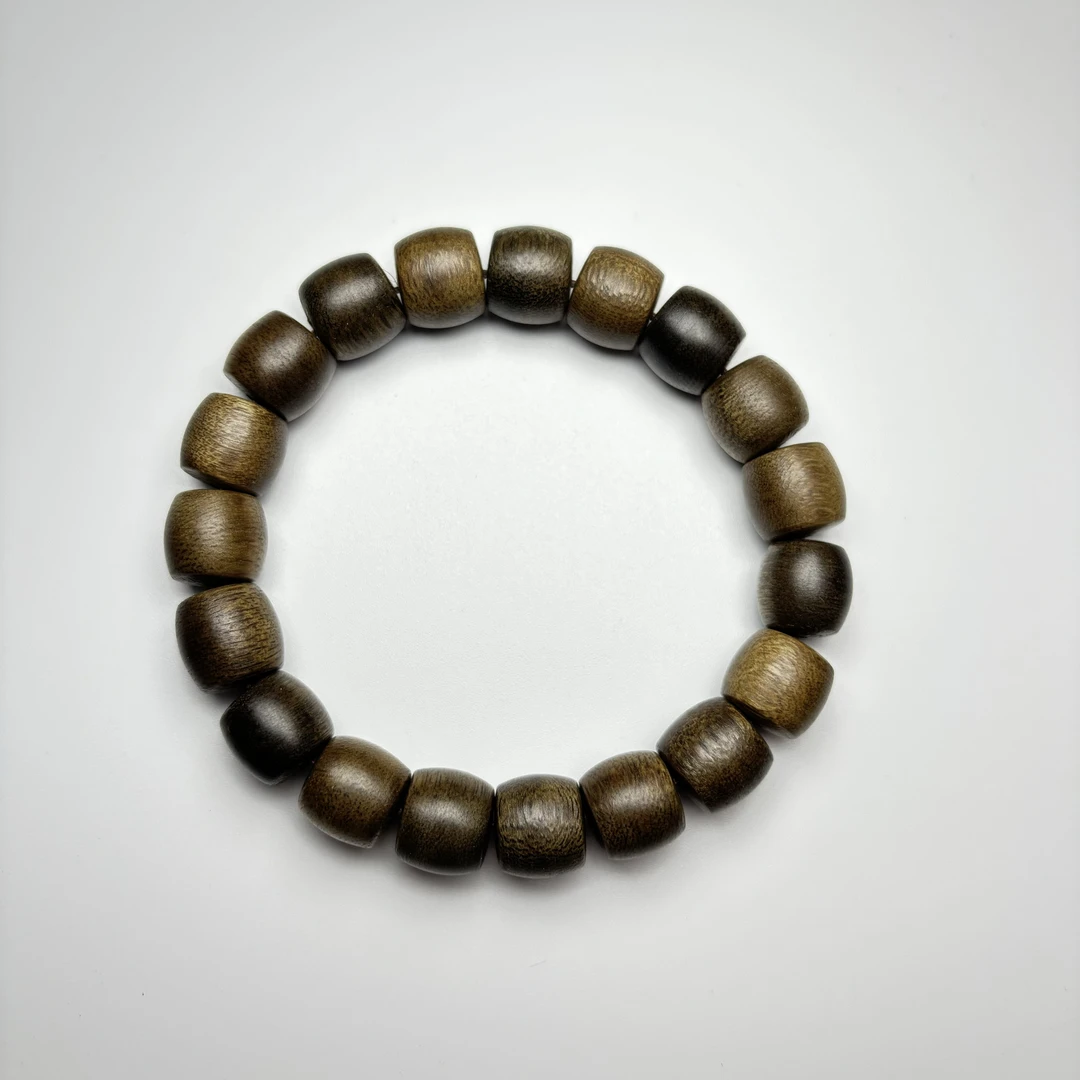 DZS073 沉香桶珠手串尺寸约10mm 多样性发一件